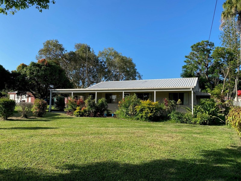 24 Kataryn Avenue, Grasstree Beach QLD 4740