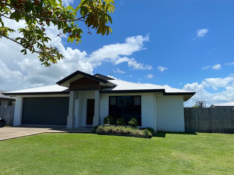 35 Pacific Avenue, Sarina QLD 4737