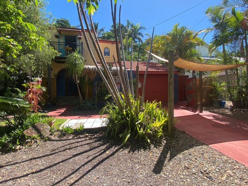 112 Mango Avenue, Eimeo QLD 4740
