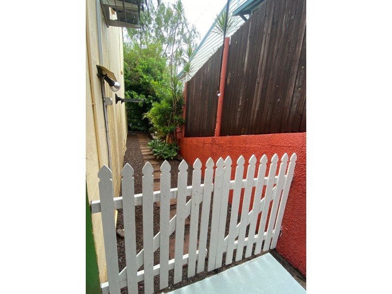 112 Mango Avenue, Eimeo QLD 4740