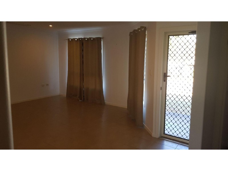 70 West Street, Sarina QLD 4737