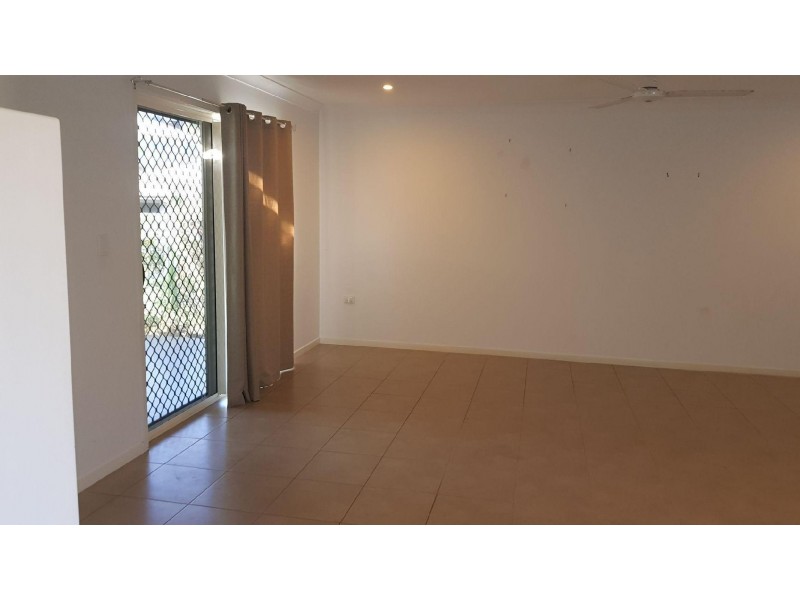 70 West Street, Sarina QLD 4737