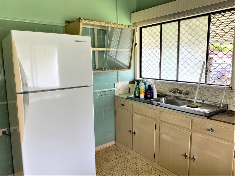 30 Sarina Beach Road, Sarina QLD 4737