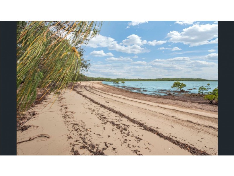 17 Coral Reef Court, Armstrong Beach QLD 4737