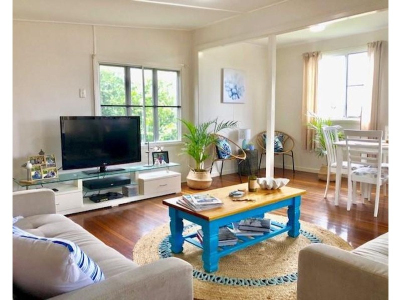 5 Crichton Street, Sarina Beach QLD 4737