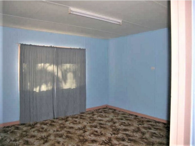 27 Brown Street, Koumala QLD 4738