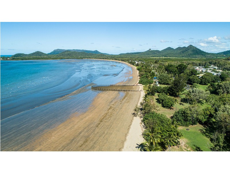 34 Palm Avenue, Seaforth QLD 4741