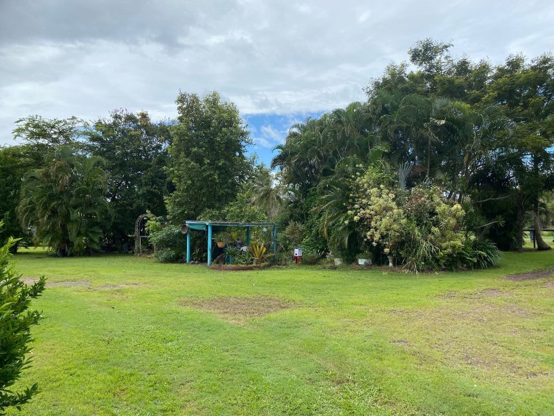 32 Chelona Park Drive, Sarina QLD 4737