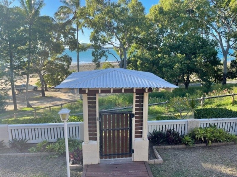 12 O’Brien Esplanade, Shoal Point QLD 4750
