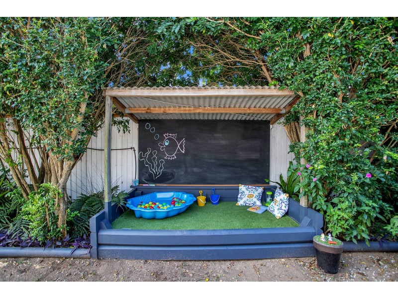 43 Zelma Street, Grasstree Beach QLD 4740