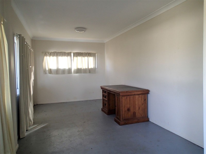 33 Jackson Street, Sarina QLD 4737