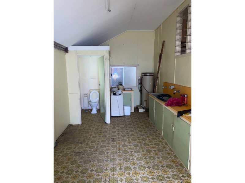 5 Cornwall Street, North Mackay QLD 4740