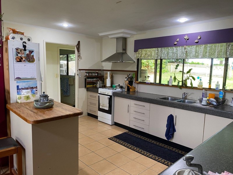 43 J Pitchers Road, Sarina QLD 4737