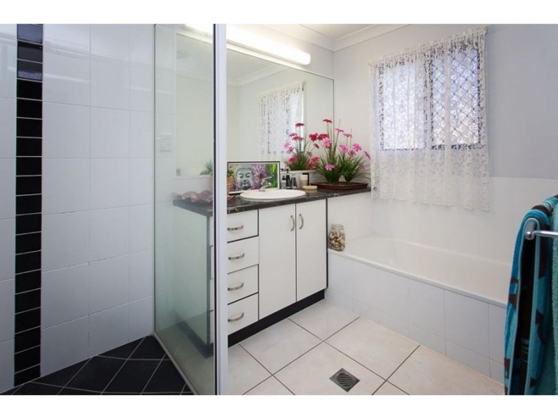 6 Ruddell Close, Marian QLD 4753