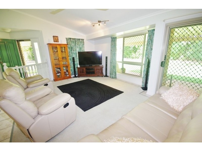 7 Pine Court, Hay Point QLD 4740