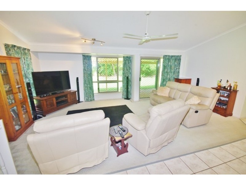 7 Pine Court, Hay Point QLD 4740