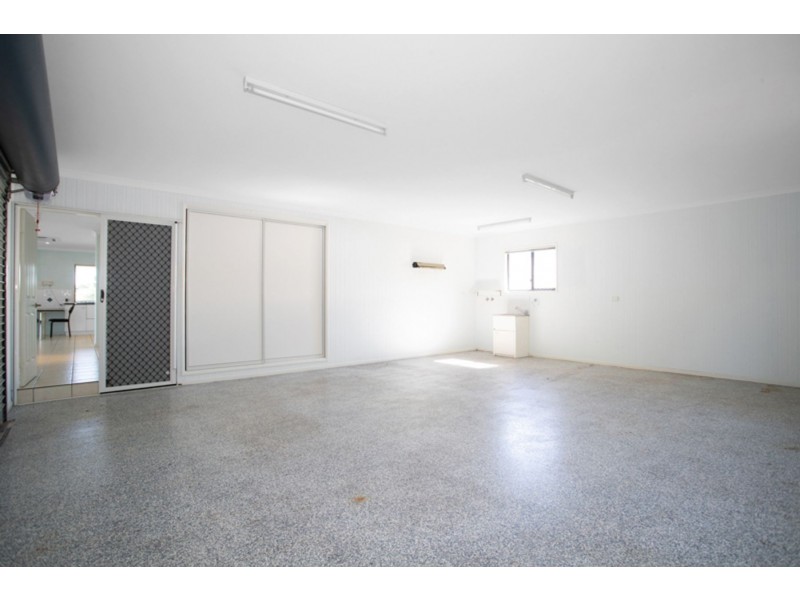 27 Captain Blackwood Drive, Sarina Beach QLD 4737