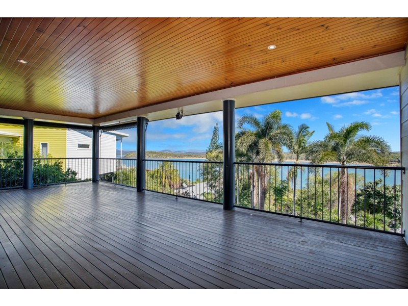 27 Captain Blackwood Drive, Sarina Beach QLD 4737