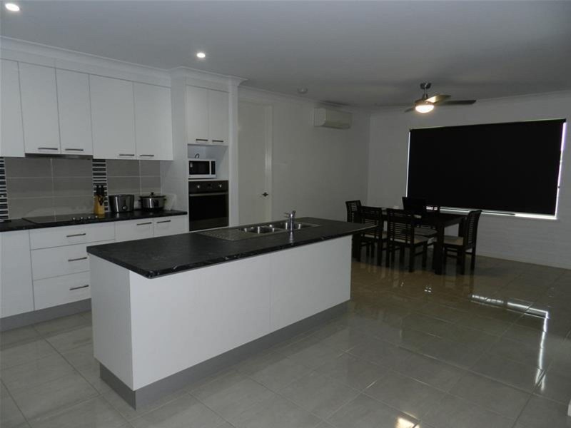 11 Hook Court, Sarina QLD 4737