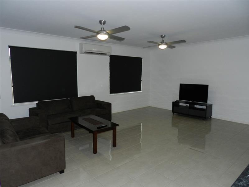 11 Hook Court, Sarina QLD 4737