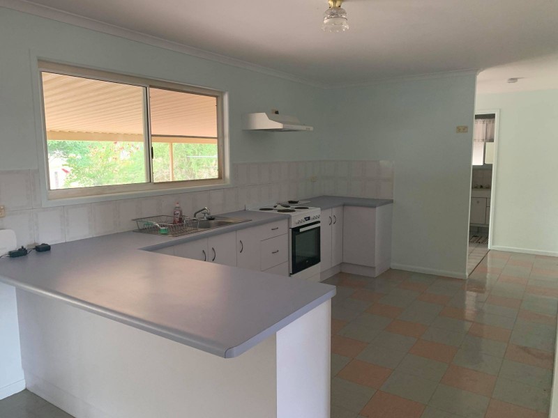 1 Oxford Street, Nebo QLD 4742