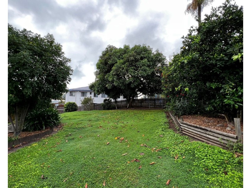 15 Brooksfield Drive, Sarina Beach QLD 4737