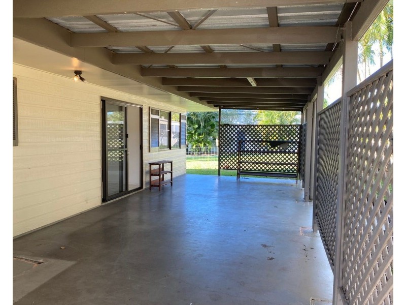 11 Morris Street, Campwin Beach QLD 4737