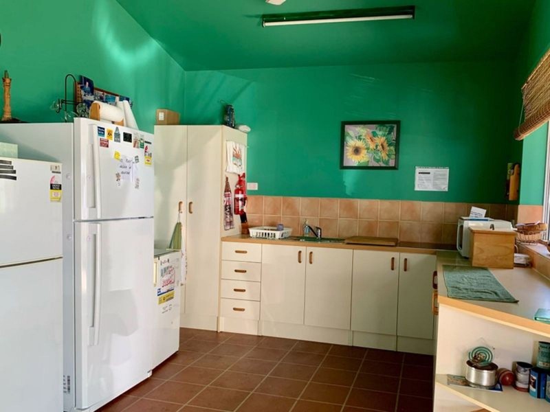 81 Colonial Drive, Clairview QLD 4741