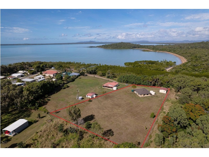 20 Donald Place, Armstrong Beach QLD 4737