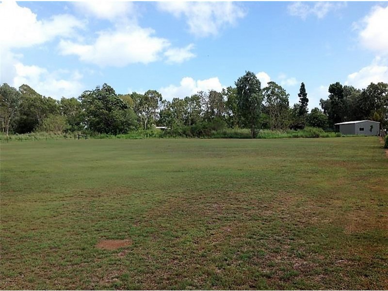 20 Donald Place, Armstrong Beach QLD 4737