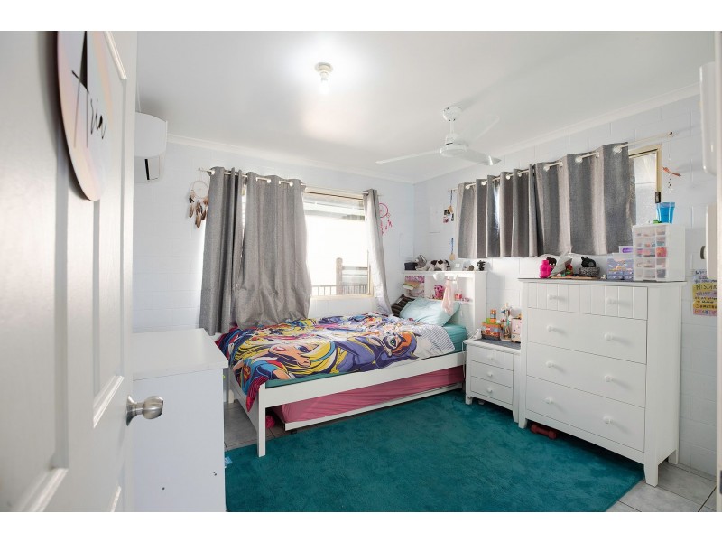 21 Poole Street, Sarina Beach QLD 4737