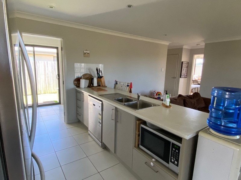 2 Nives Street, Mirani QLD 4754