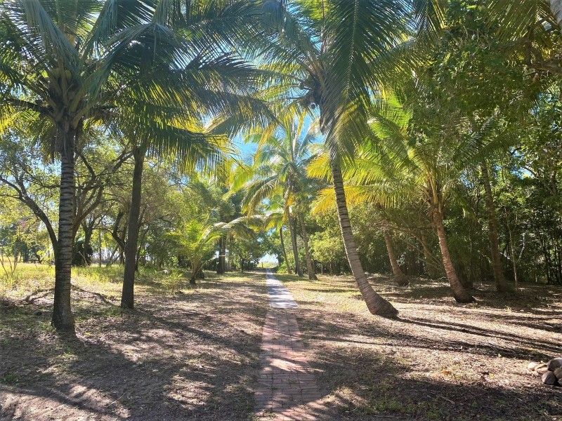 112 Colonial Drive, Clairview QLD 4741