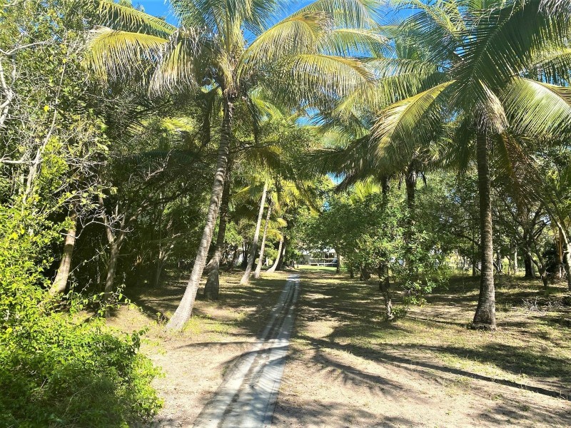 112 Colonial Drive, Clairview QLD 4741