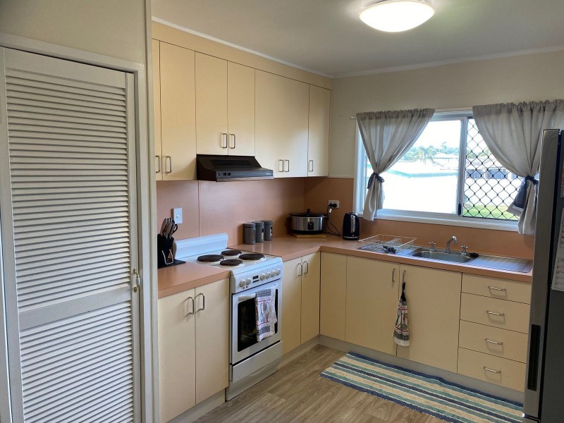 46 Place Avenue, Sarina QLD 4737