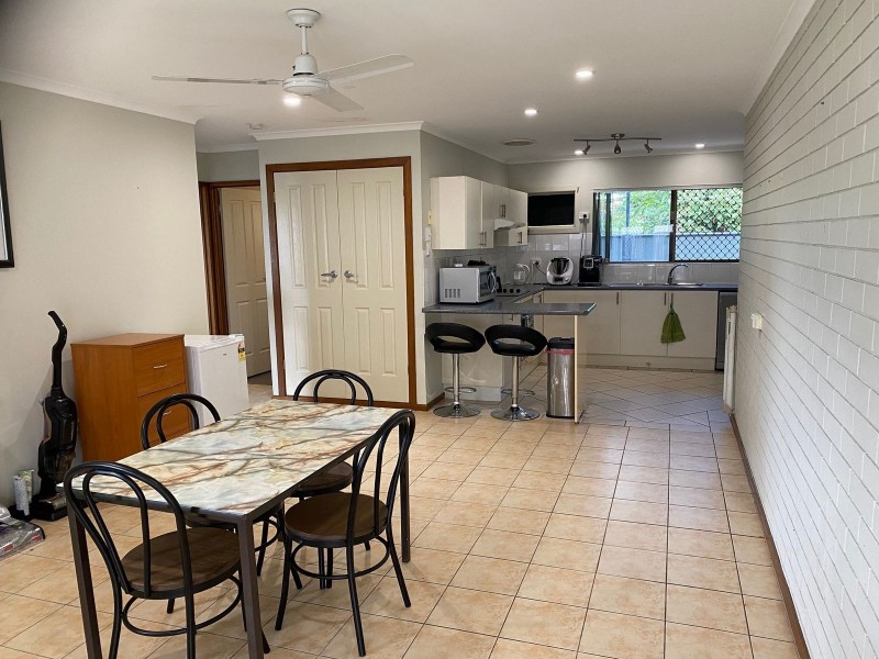2/18 Clements Street, South Mackay QLD 4740
