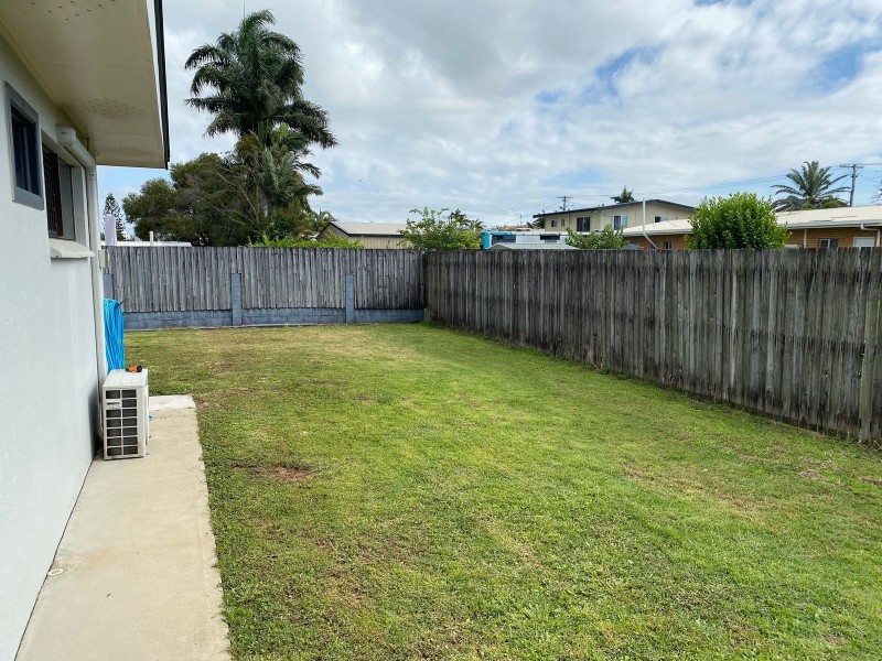 2/18 Clements Street, South Mackay QLD 4740