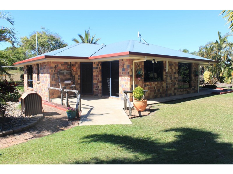 953 Sarina Beach Road, Sarina Beach QLD 4737