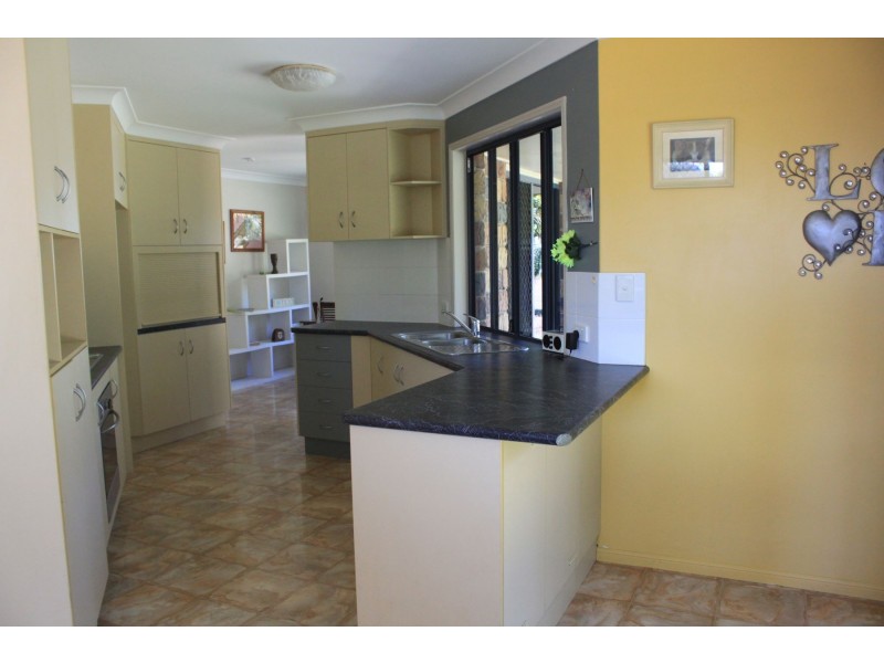 953 Sarina Beach Road, Sarina Beach QLD 4737