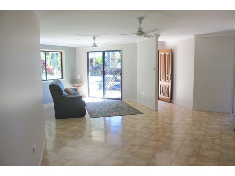 953 Sarina Beach Road, Sarina Beach QLD 4737