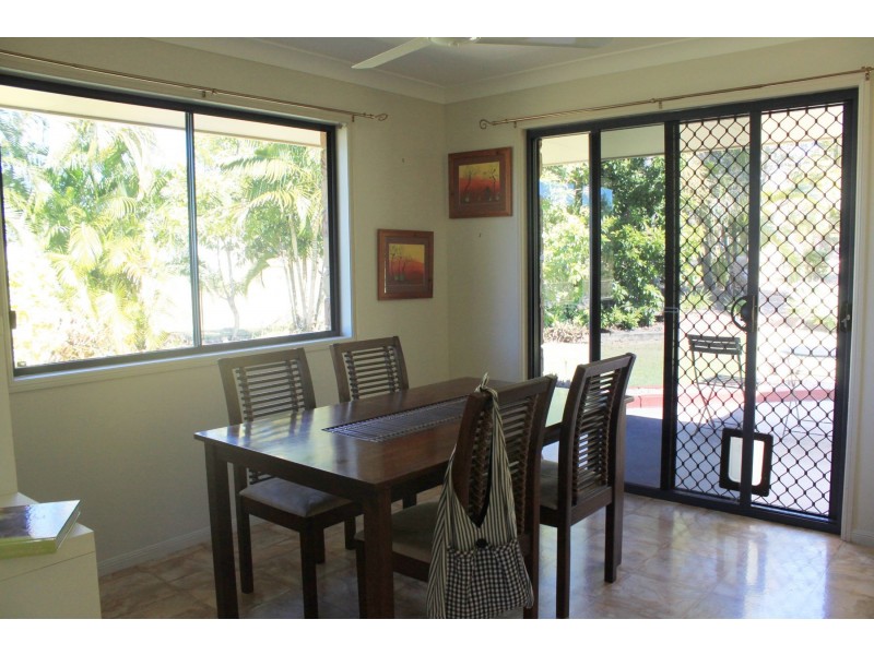 953 Sarina Beach Road, Sarina Beach QLD 4737