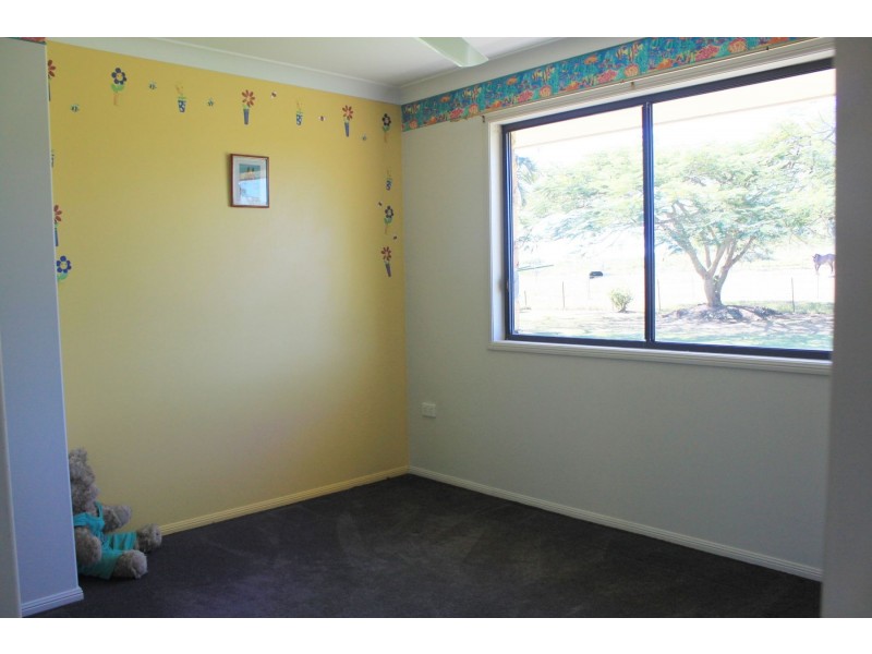 953 Sarina Beach Road, Sarina Beach QLD 4737