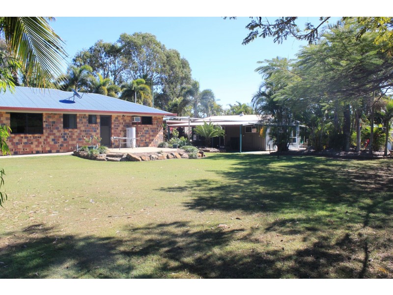 953 Sarina Beach Road, Sarina Beach QLD 4737