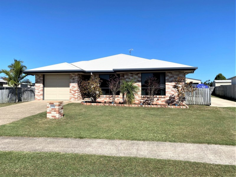 4 Reef Drive, Sarina QLD 4737