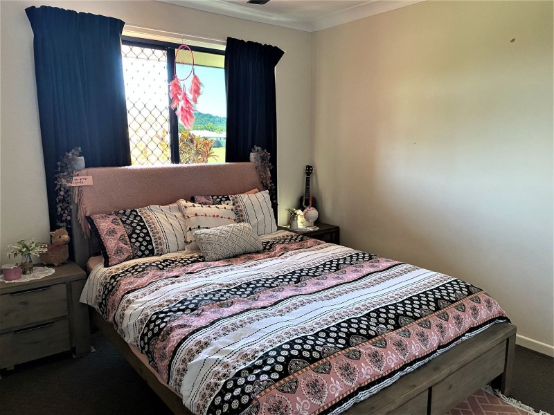 4 Reef Drive, Sarina QLD 4737