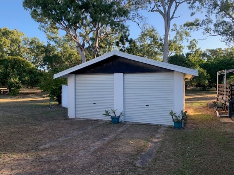 11 Redcliffe Avenue, Seaforth QLD 4741