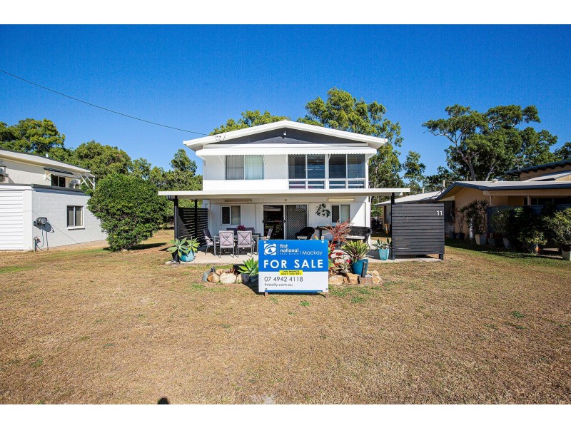 11 Redcliffe Avenue, Seaforth QLD 4741