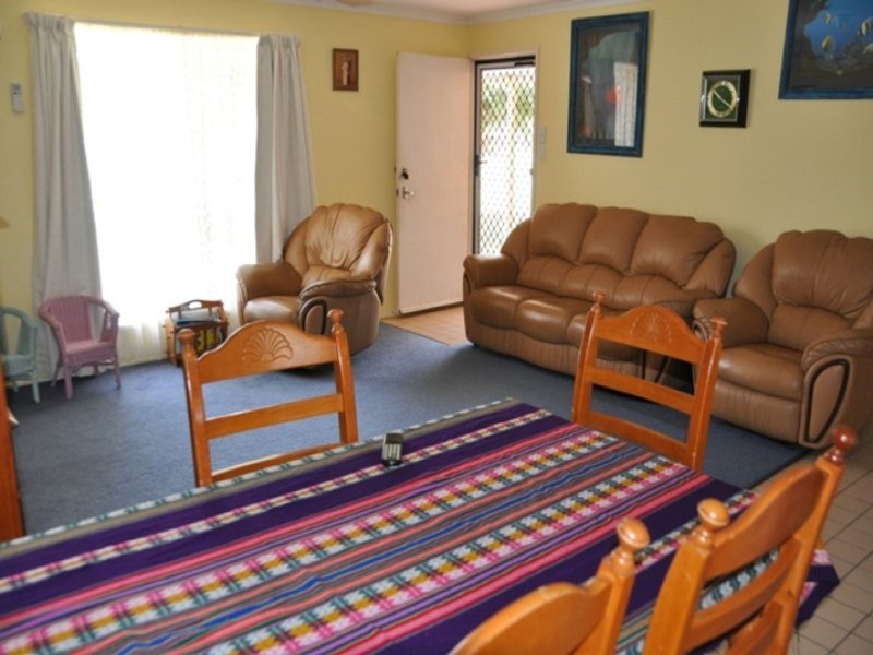15 Lilliendal Ave, Sarina QLD 4737