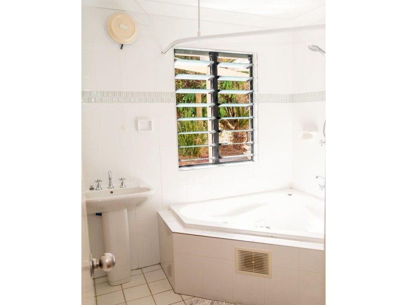 3 Gold Street, Grasstree Beach QLD 4740