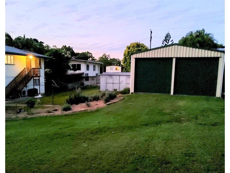 2 Goonyella Avenue, Sarina QLD 4737